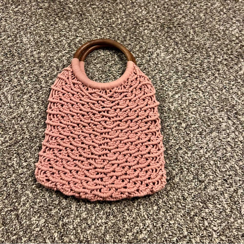 Pink Knitted Handbag with Wooden Handles